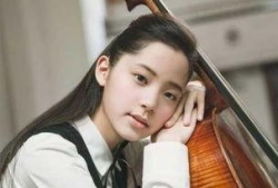 章丘小雪吃瓜事件视频,网络热议的瓜田奇闻