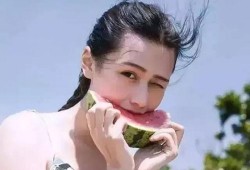 吃瓜少女头像照片,揭秘吃瓜少女头像背后的魅力