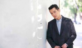 吃瓜胡歌真实身高,吃瓜群众心中的胡歌，真实身高竟让人惊讶！