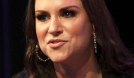 斯蒂芬妮 麦克曼吃瓜,瓜田里的美食探索之旅