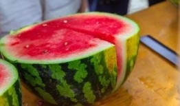 闷头吃大瓜,揭秘隐藏在美食背后的故事