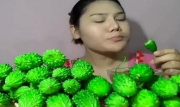 外国吃瓜小姐姐视频,揭秘全球美食文化趣闻