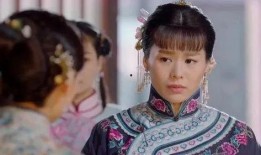 古天乐路过吃瓜,吃瓜群众围观明星日常