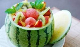 吃瓜的著名画,揭秘吃瓜画背后的故事