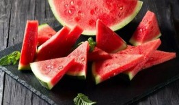 吃西瓜算吃瓜吗为什么,揭秘“吃瓜”一词的趣味内涵