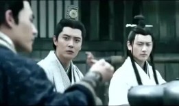 女人穿越古代吃瓜,她成了吃瓜群众